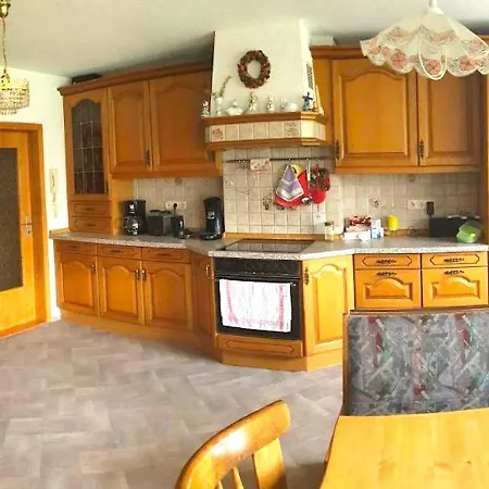 Spacious In With Garden Ferienhaus *